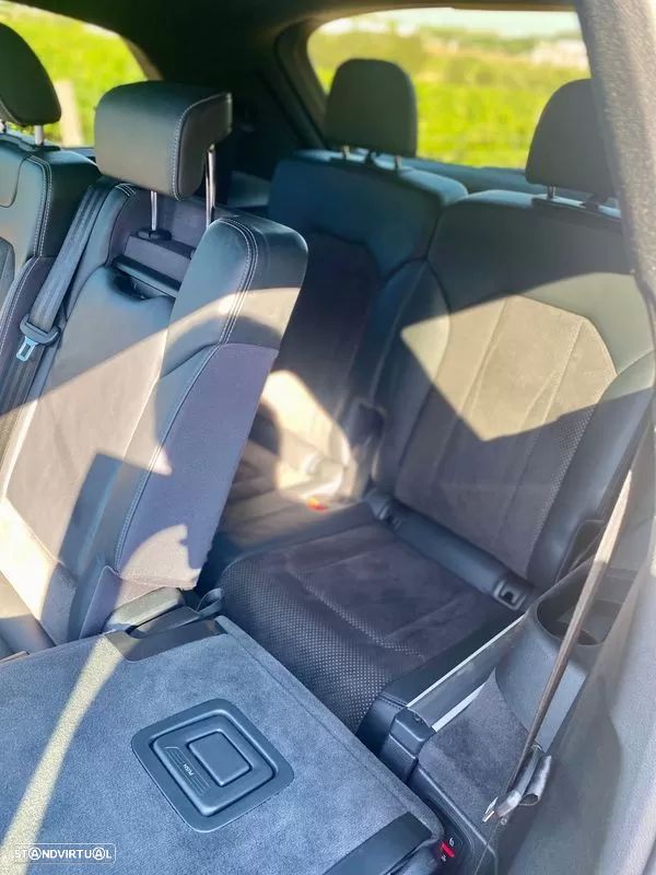 Audi Q7 3.0 TDi quattro S-line Tiptronic 7L - 16