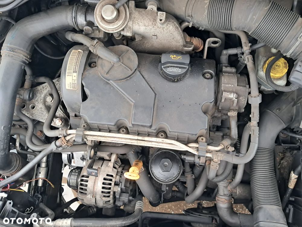 Silnik słupek Skoda Fabia I Lift Polo Ibiza 1.4 TDI 51 KW Kod BNM - 6