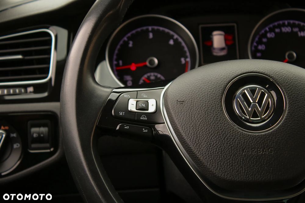 Volkswagen Golf 2.0 TDI BlueMotion Technology Allstar - 36