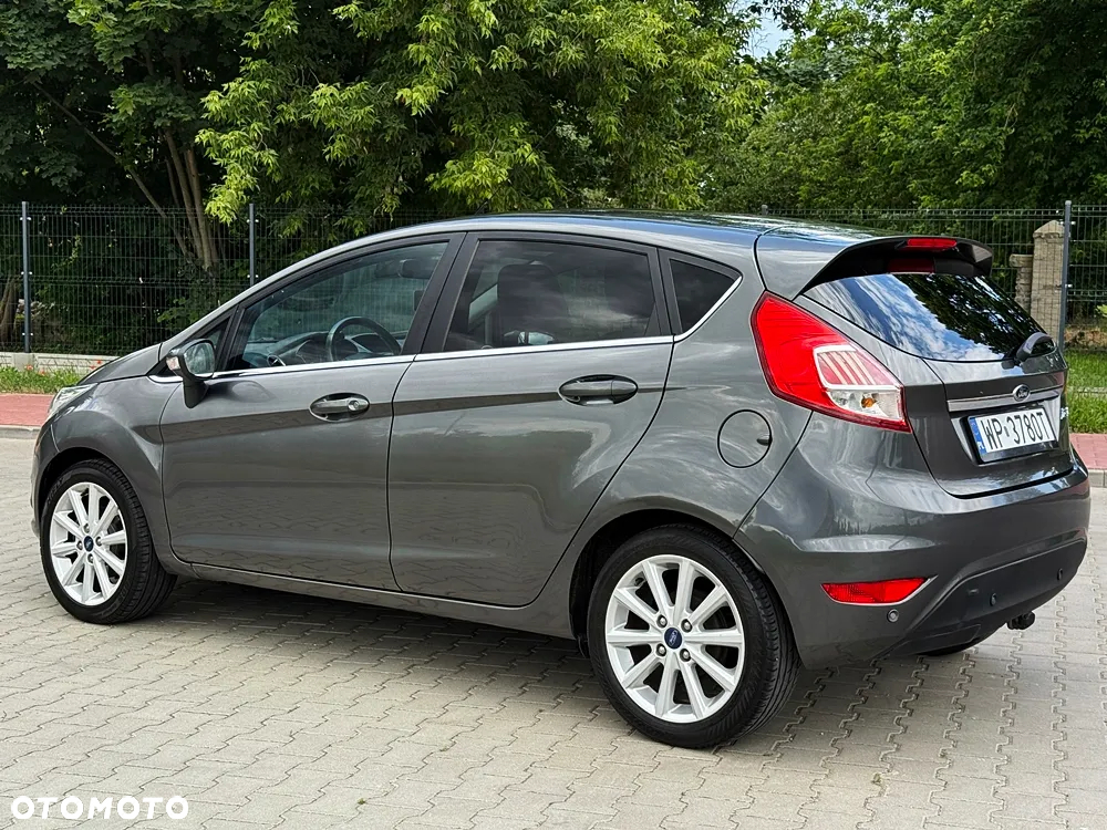 Ford Fiesta 1.5 TDCi Titanium - 11