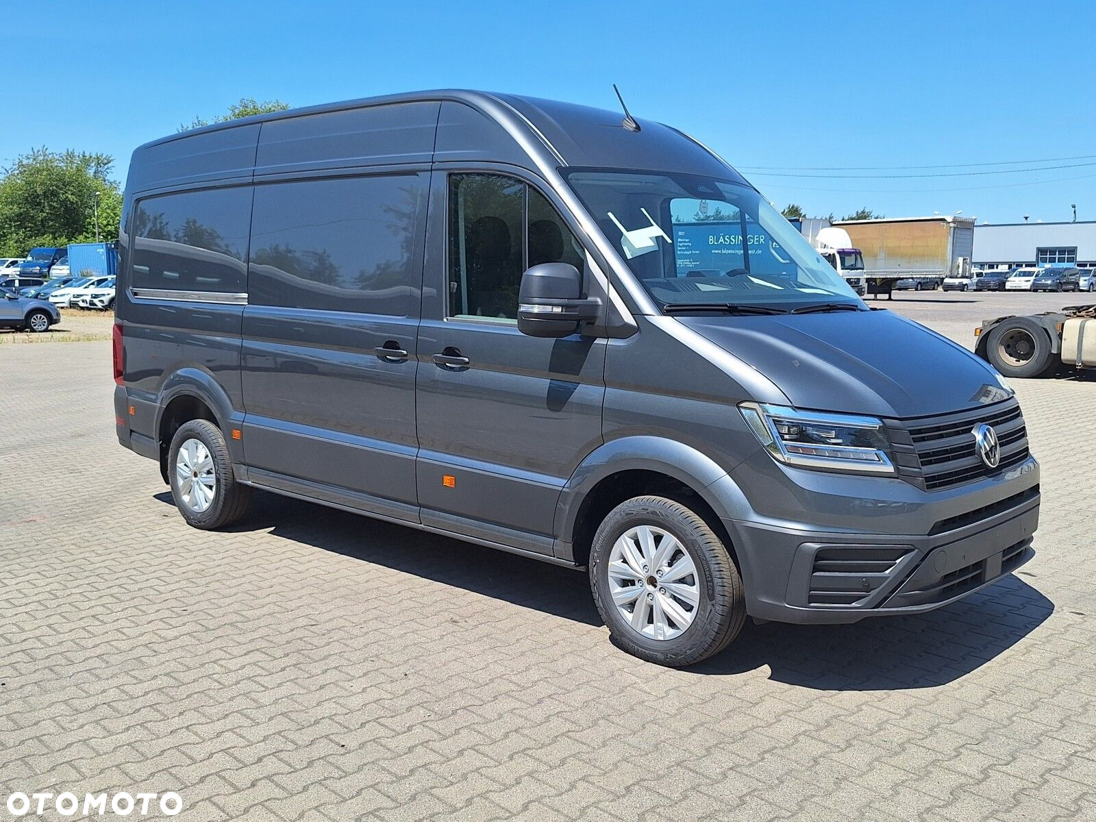 Volkswagen Crafter 35 furgon 177km Automat 3640 - 9