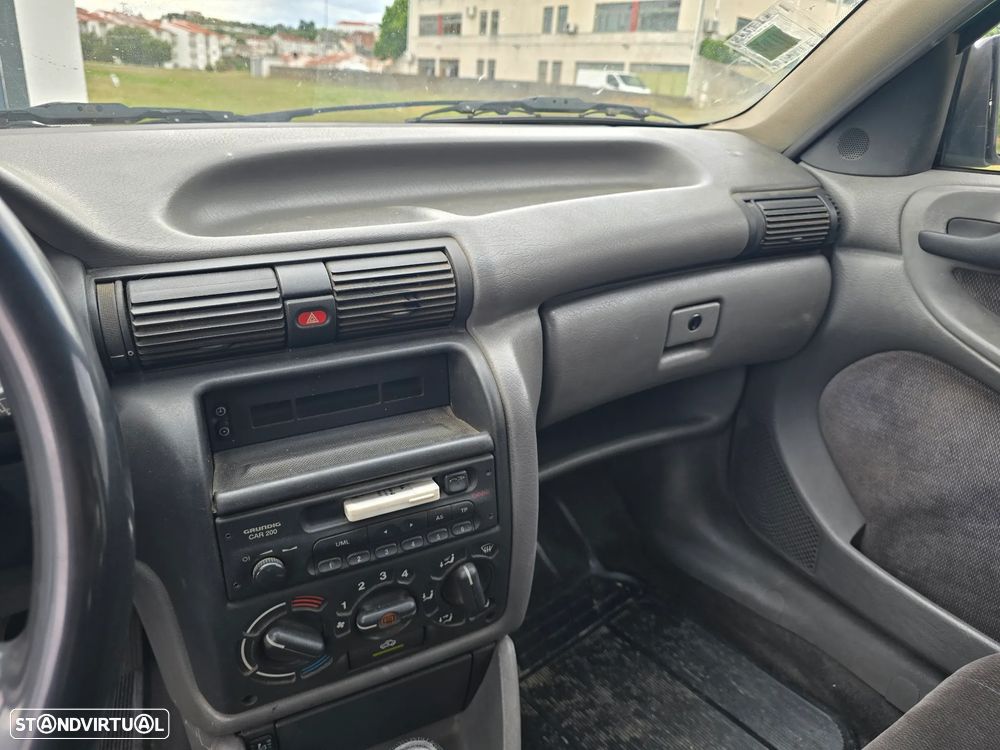 Opel Astra Caravan 1.7 TD Club - 9
