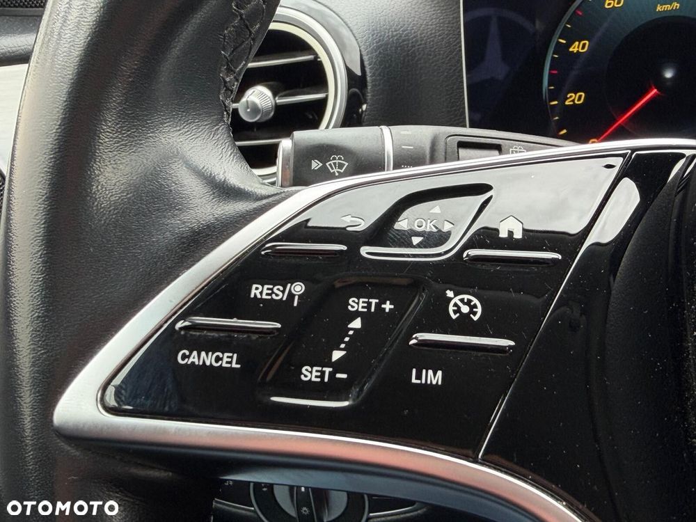 Mercedes-Benz Klasa E 220 d 4-Matic AMG/Avantgarde - 26