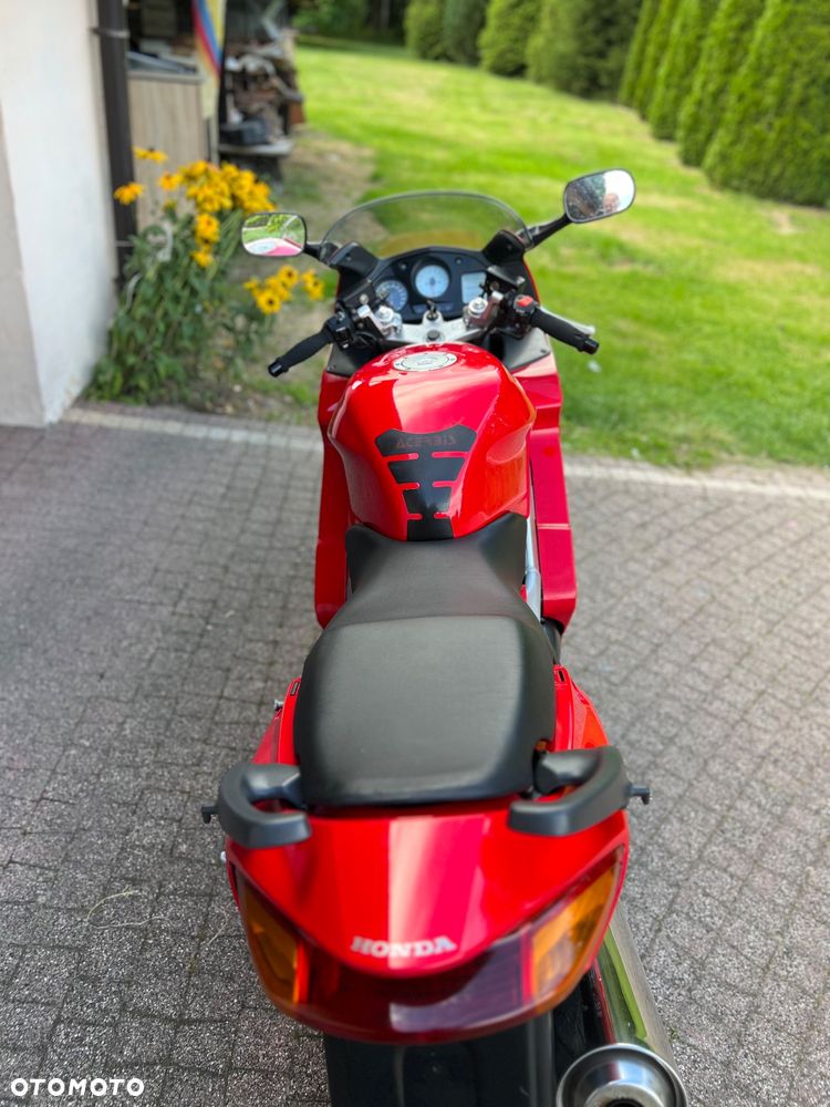 Honda VFR - 11