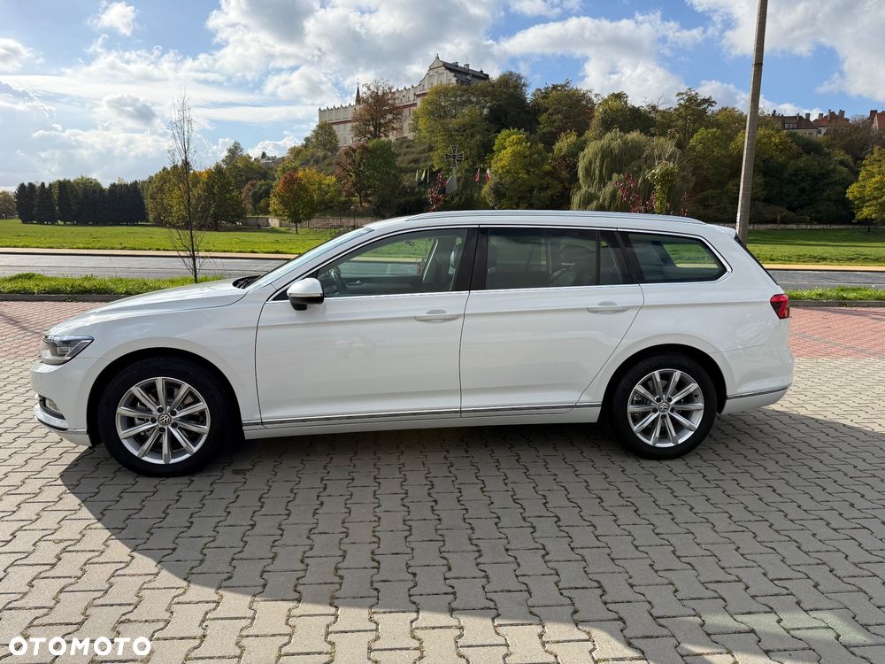 Volkswagen Passat - 25