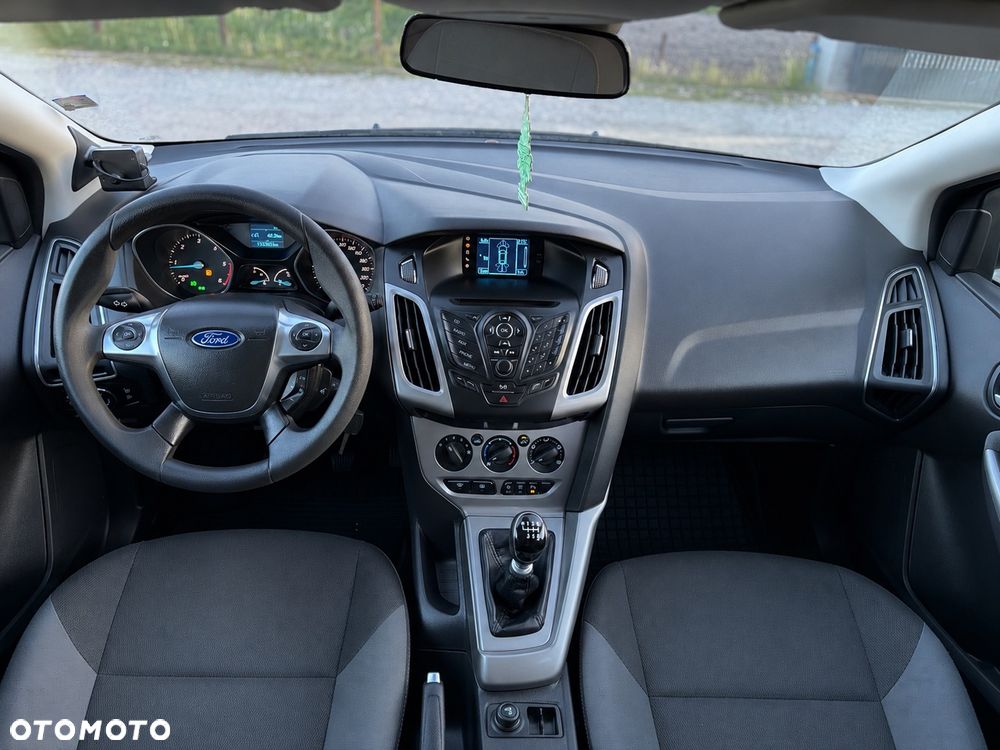 Ford Focus - 13
