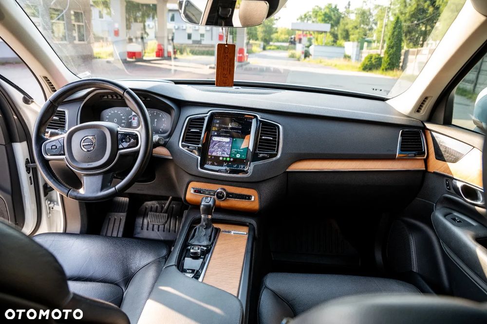 Volvo XC 90 T6 AWD Momentum 7os - 14