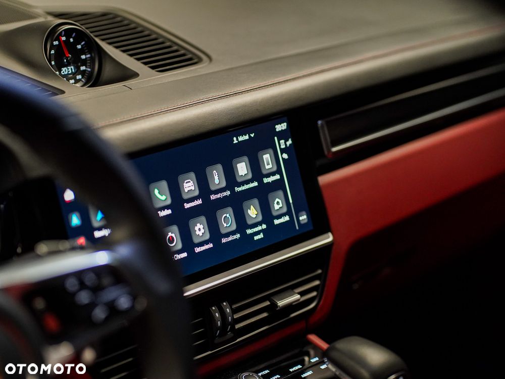 Porsche Cayenne - 17