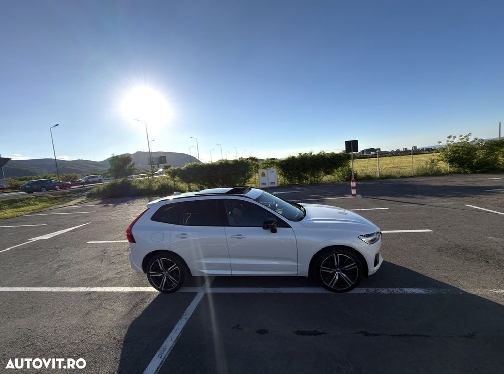Volvo XC 60 B4 MHEV R-Design - 40