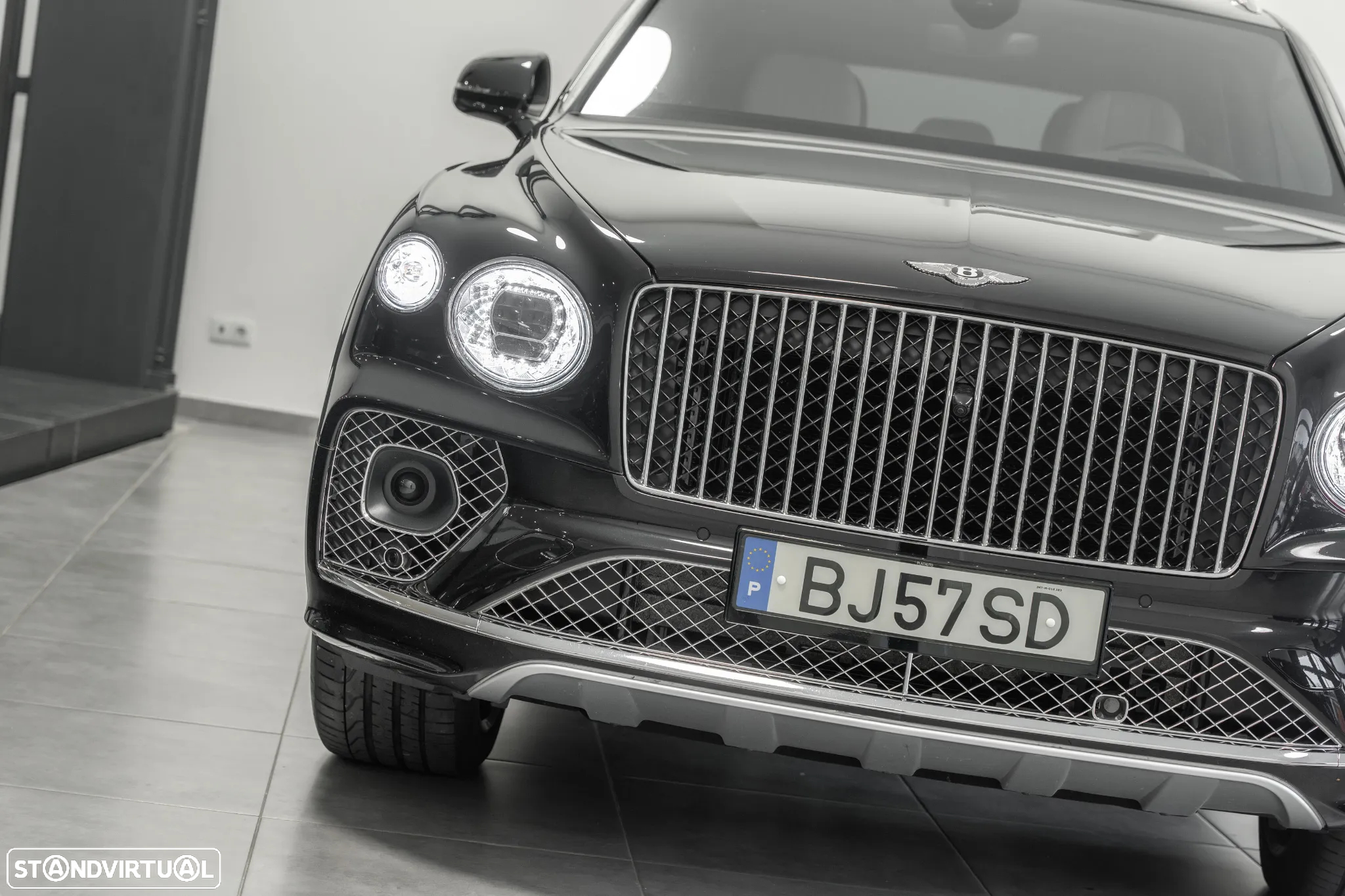 Bentley Bentayga EWB V8 Azure - 7