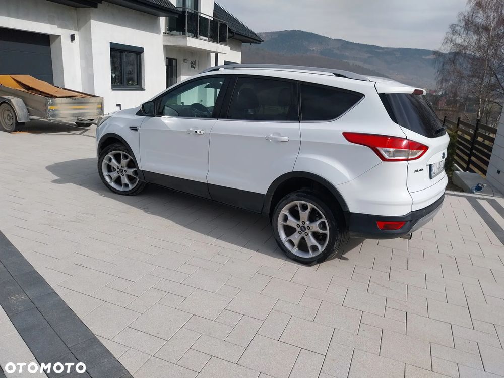 Ford Kuga - 10