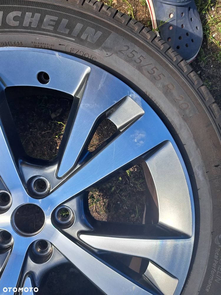 Felga aluminiowa z oponą Ford Explorer VI 20 Cali 8.0Jx20 ET 37.5 LB5C-1007-F1B 20x8.0J+37.5MM Michelin Primacy A/S 255/55R20 110V DOT 3920 - 3