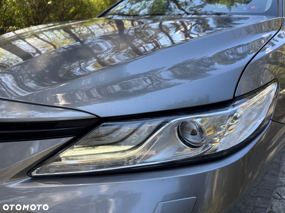 Toyota Camry 2.5 Hybrid Executive CVT - 9