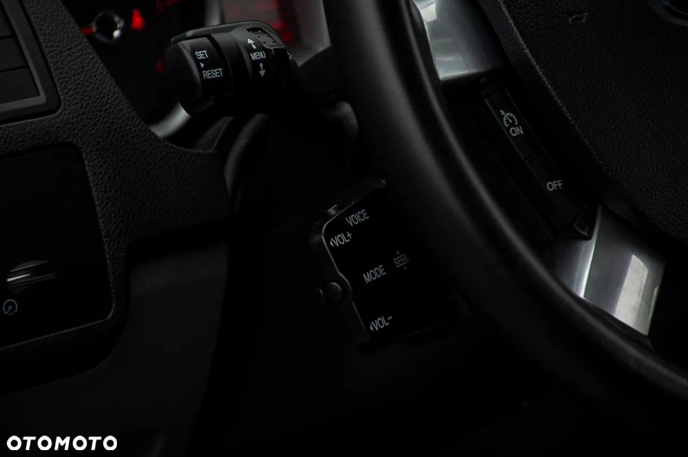 Ford Kuga - 26