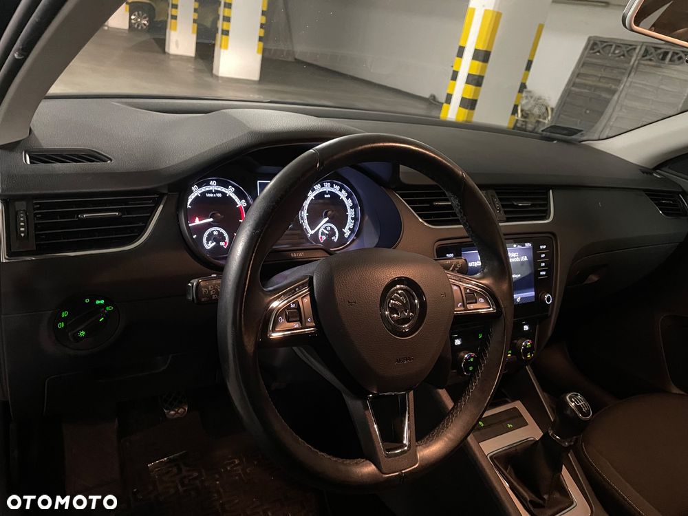 Skoda Octavia 1.4 TSI Ambition - 5