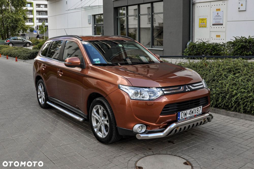 Mitsubishi Outlander - 6