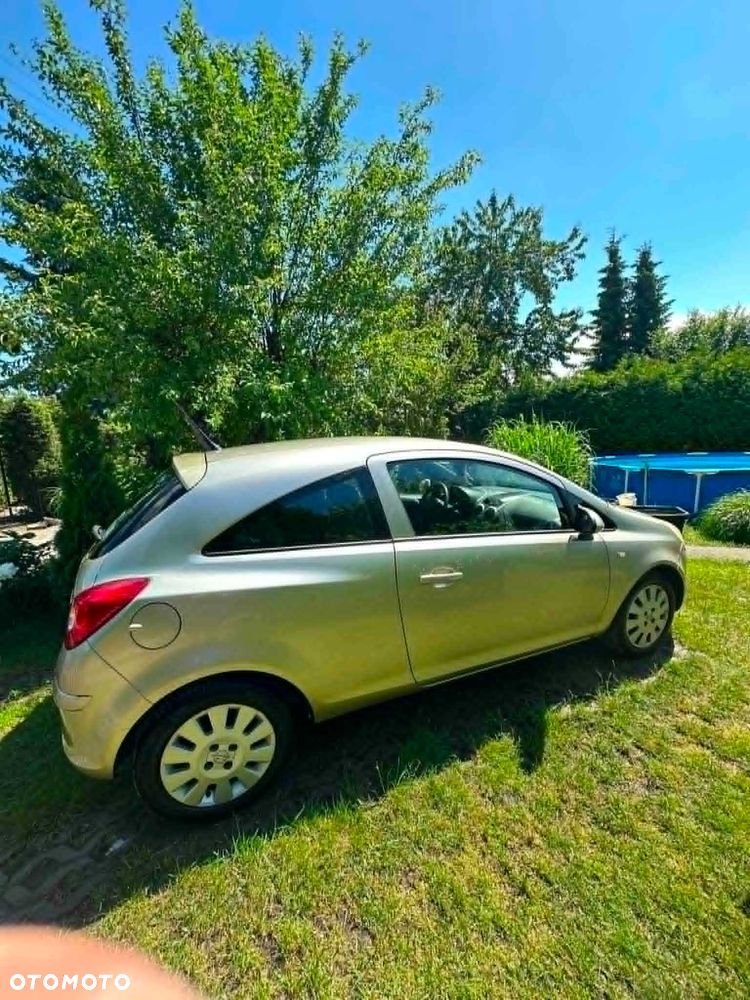 Opel Corsa - 3