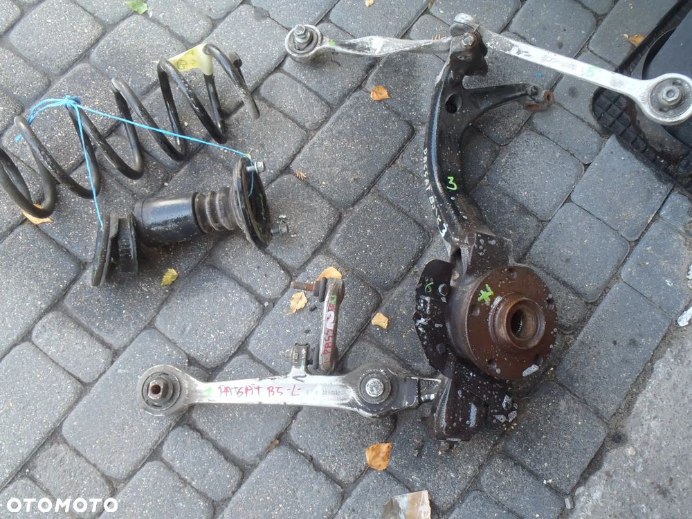 amortyzator sprężyna AUDI A4 B5 A6 C5 PASSAT B5 poduszka mocowanie wahacz kielich vw passat b5 przód oryginał wszystkie części do b5 - 18