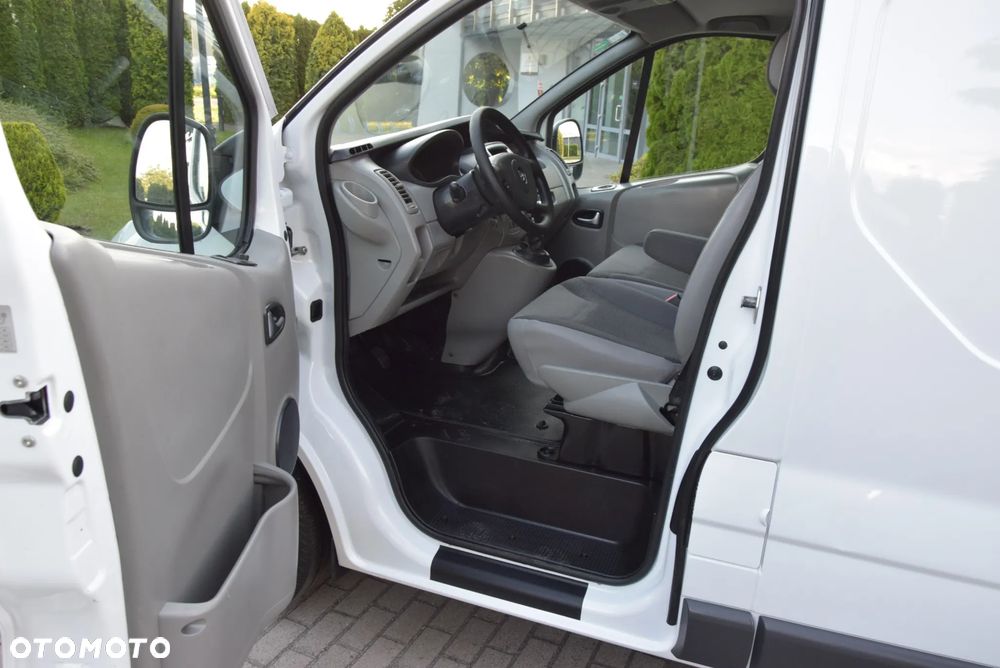 Opel VIVARO LONG 2,0 DCI 115 KM 164 TYŚ KM - 9