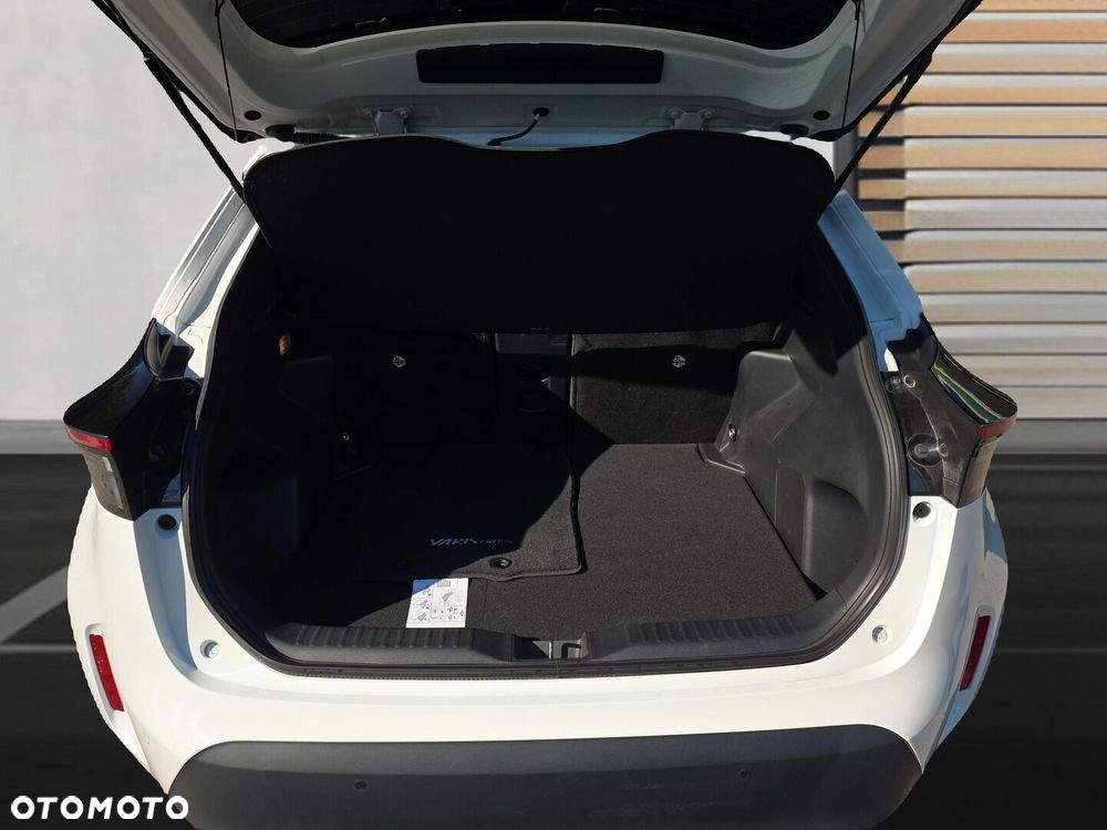 Toyota Yaris Cross Hybrid 1.5 Style - 14