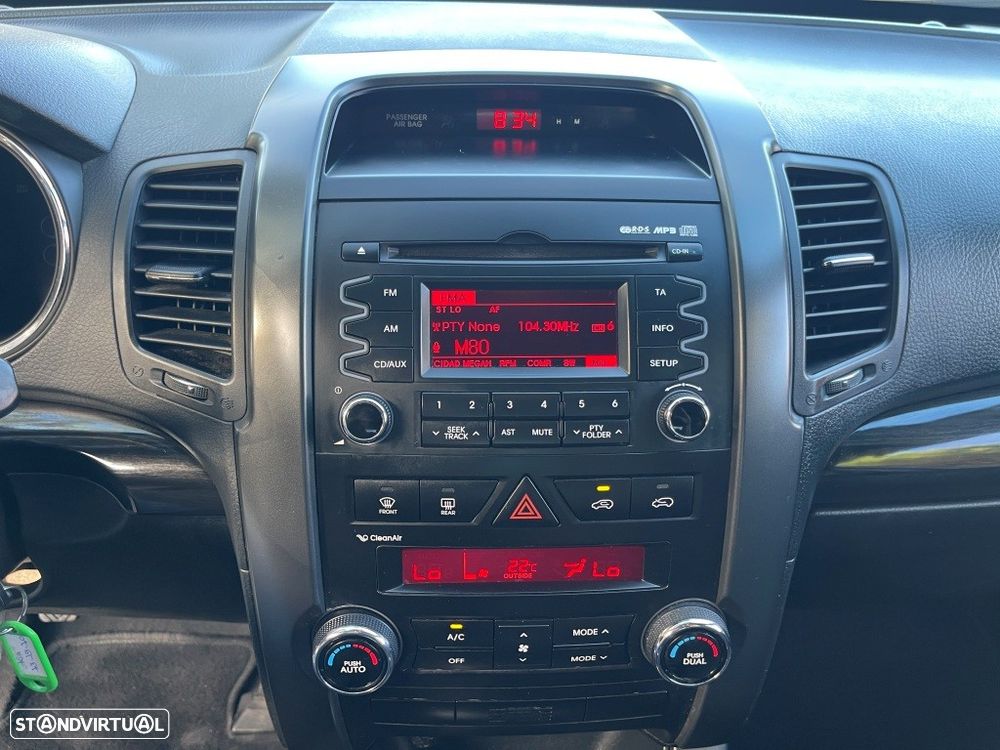 Kia Sorento 2.2 CRDi EX - 30