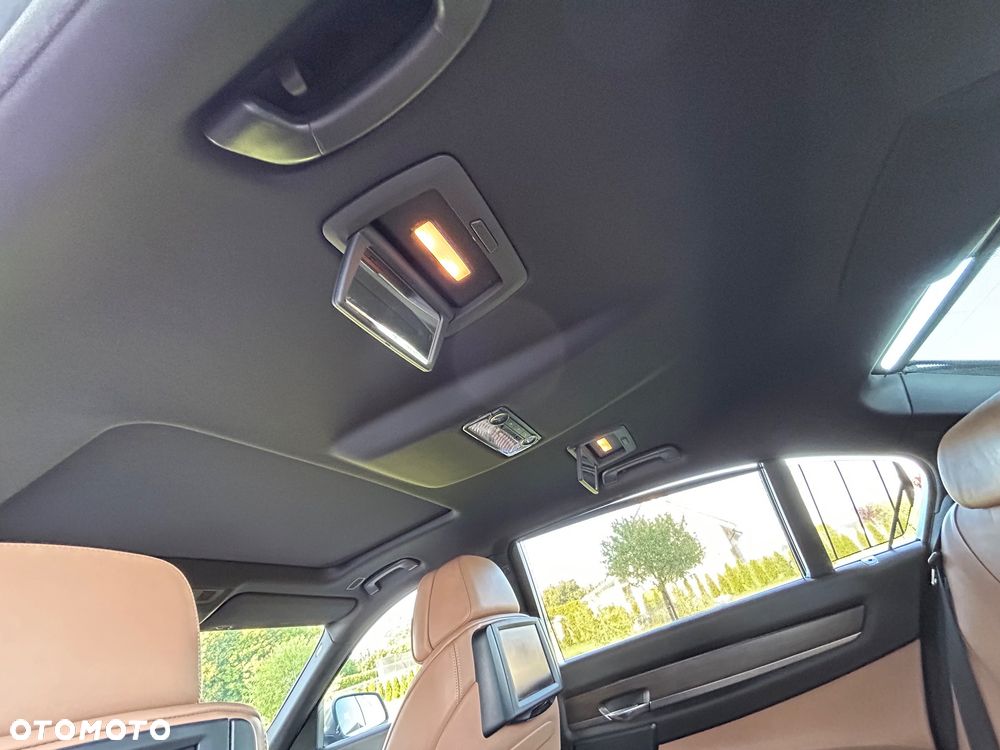 BMW Seria 7 730Ld - 25