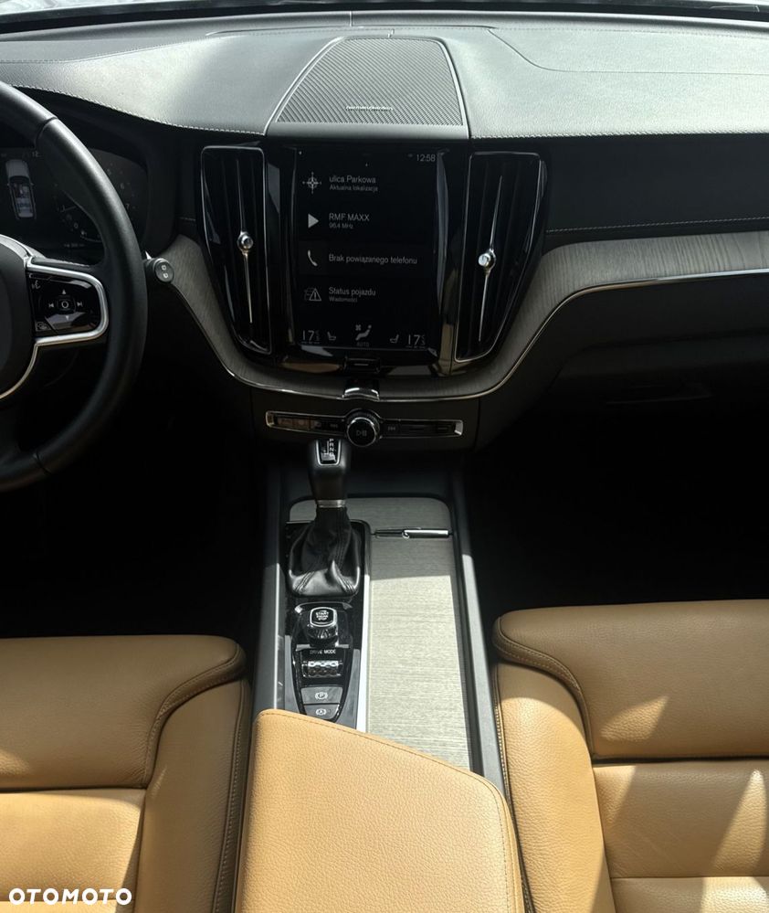 Volvo XC 60 - 18