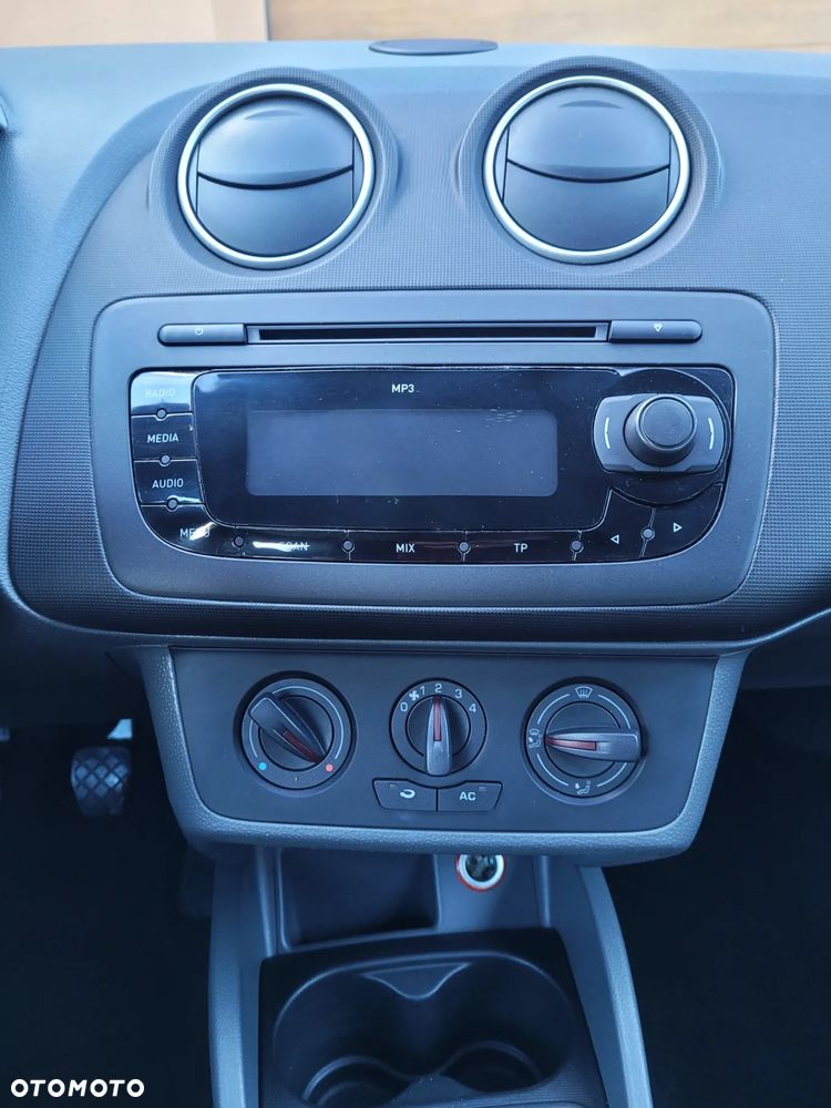 Seat Ibiza SC 1.4 16V Style - 12