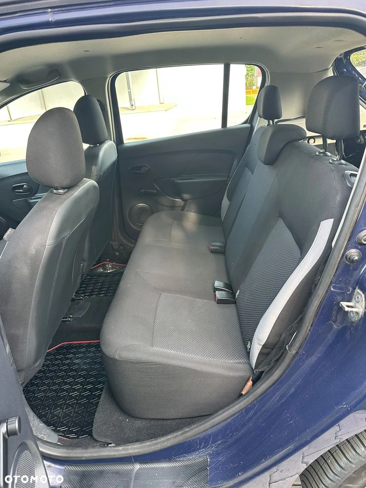 Dacia Sandero - 6