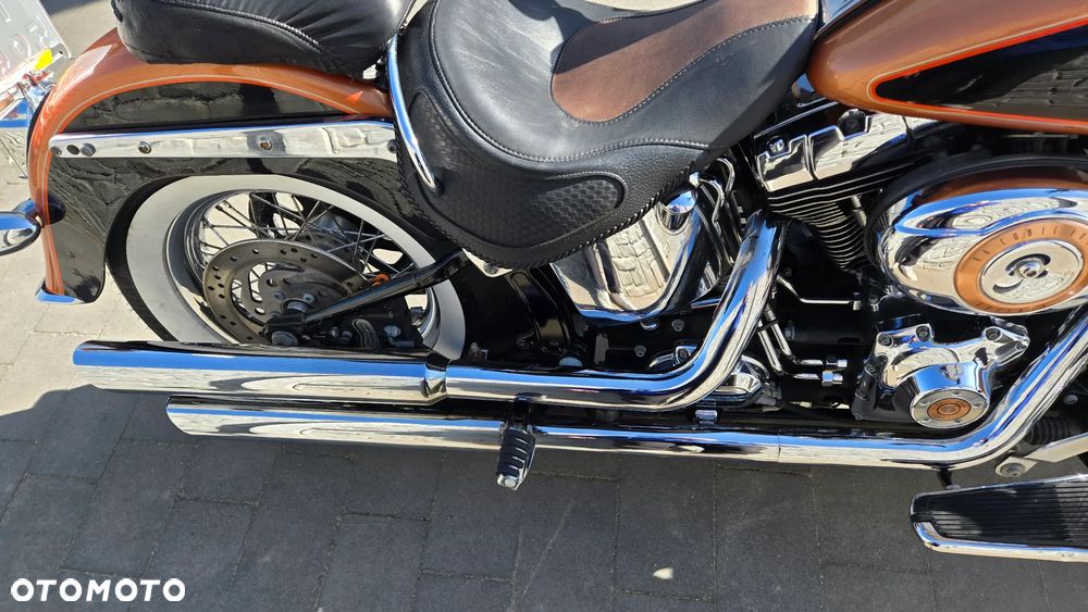 Harley-Davidson Softail Deluxe - 22
