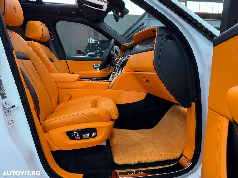 Rolls-Royce Cullinan - 16