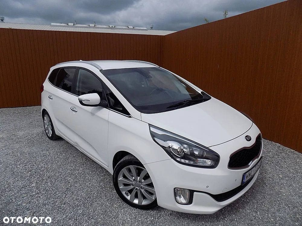 Kia Carens 1.7 CRDi M 7os - 2