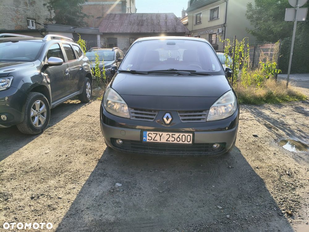 Renault Scenic 2.0 Confort Privilege - 11