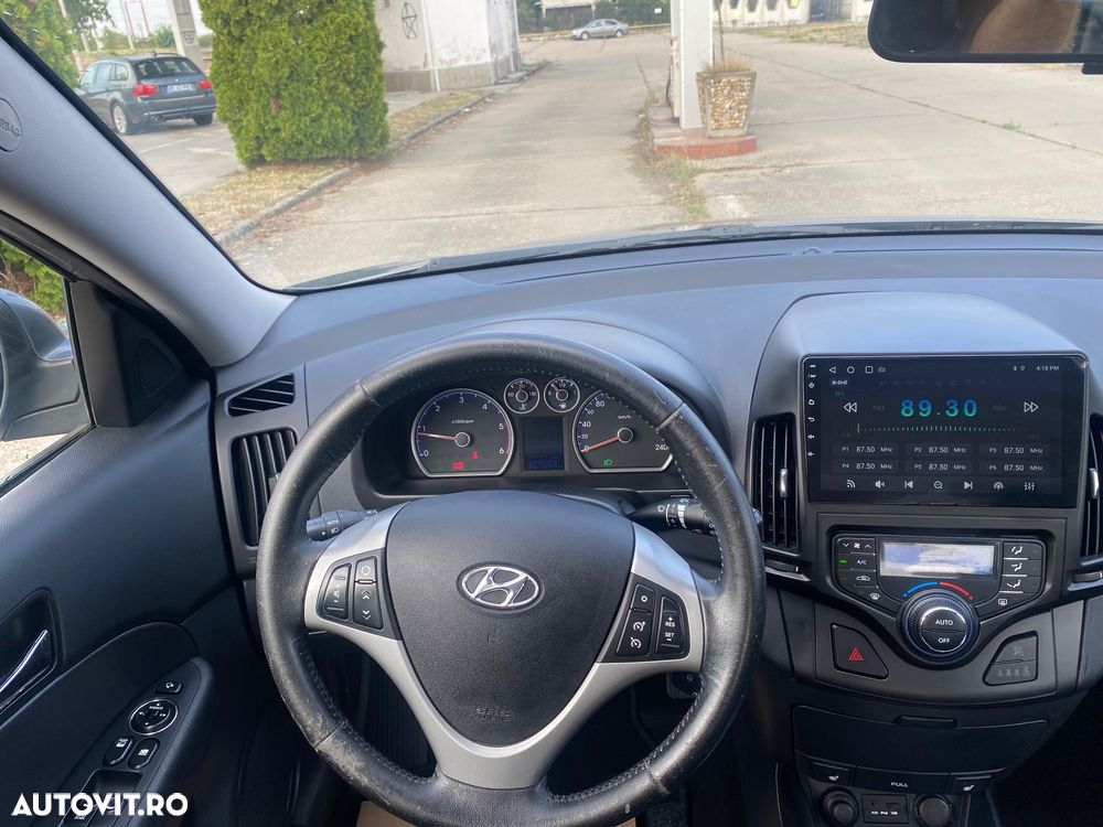Hyundai i30 1.6 CRDI Comfort - 8