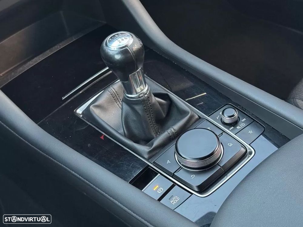 Mazda 3 Hatchback — fotografia 25