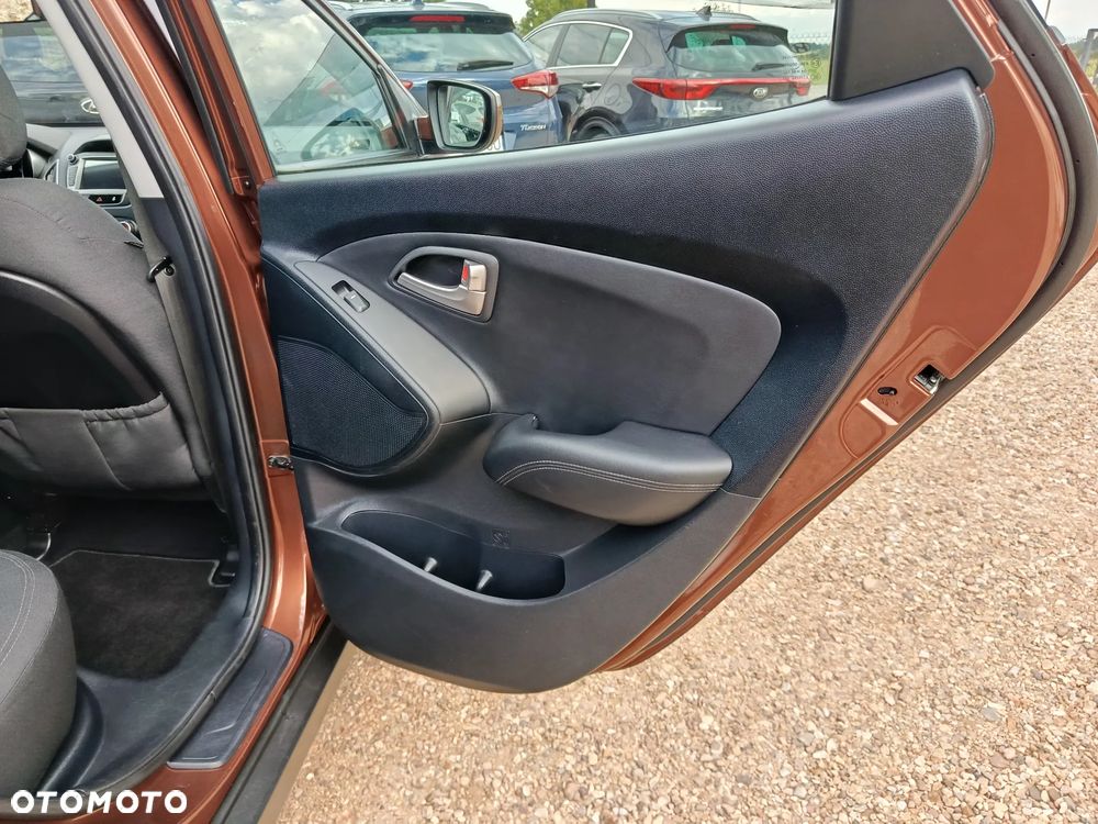 Hyundai ix35 blue 1.6 2WD Finale Silver - 26