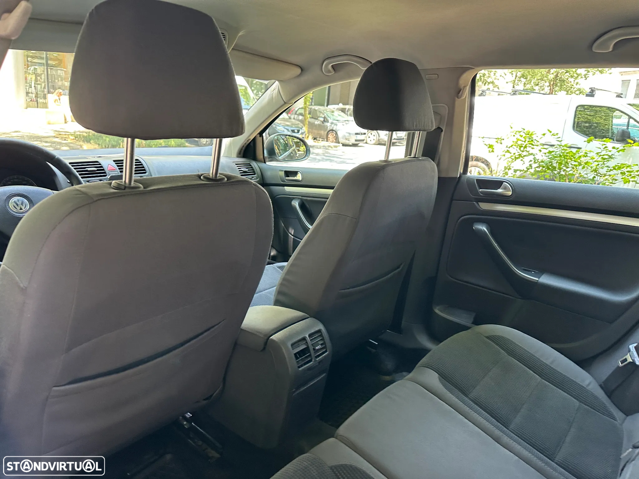 VW Golf Variant 2.0 TDi Confortline - 15