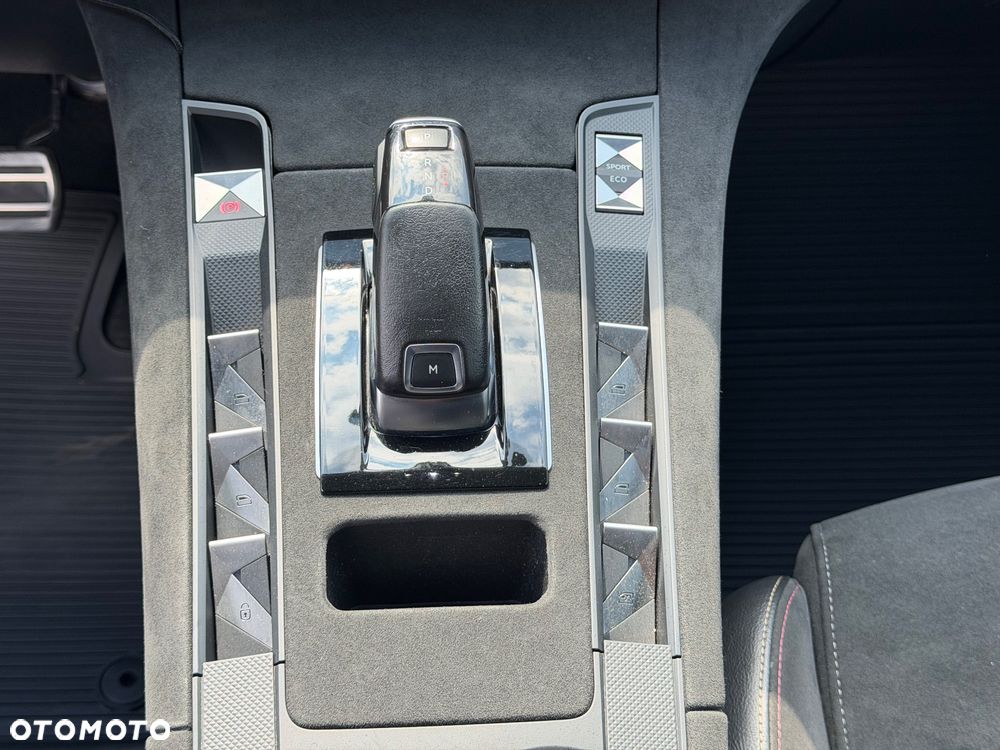 DS Automobiles DS 7 Crossback 1.5 BlueHDi So Chic - 30