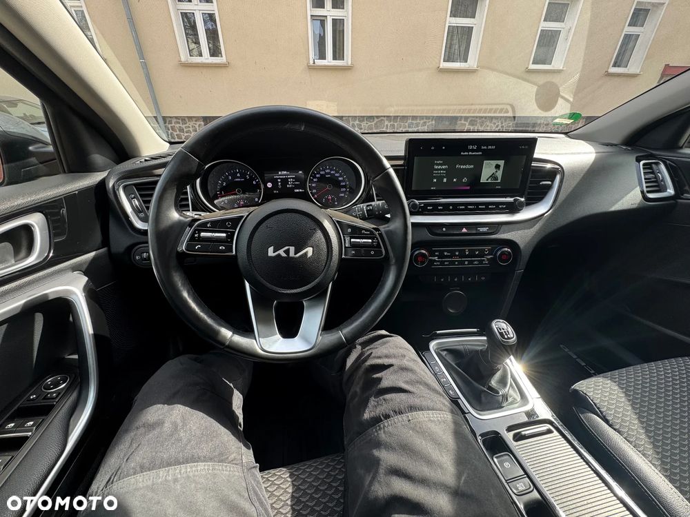 Kia XCeed 1.5 T-GDI Business Line - 17