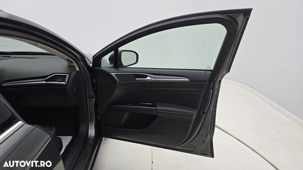 Ford Mondeo 2.0 TDCi Titanium - 18