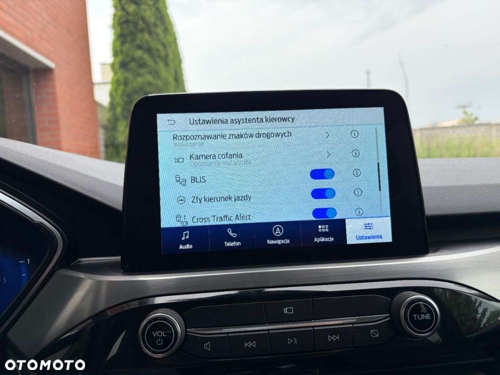 Ford Kuga 1.5 EcoBlue TITANIUM - 24
