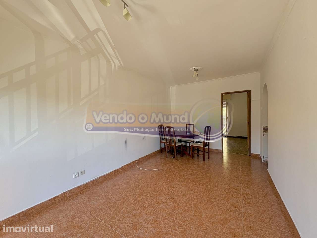 Apartamento T2 em Vialonga (VIAL037) - Grande imagem: 4/39