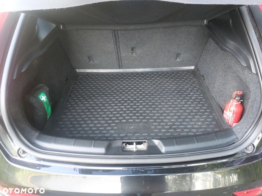 Volvo V40 - 28