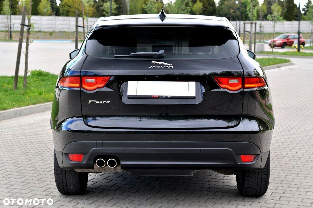 Jaguar F-Pace 20d Portfolio - 28
