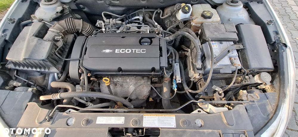 Chevrolet Cruze 1.8 LT+ - 24