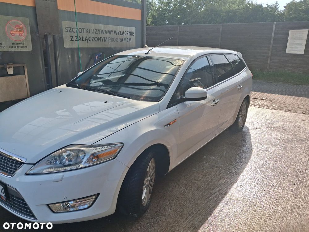Ford Mondeo 2.0 Ghia - 4