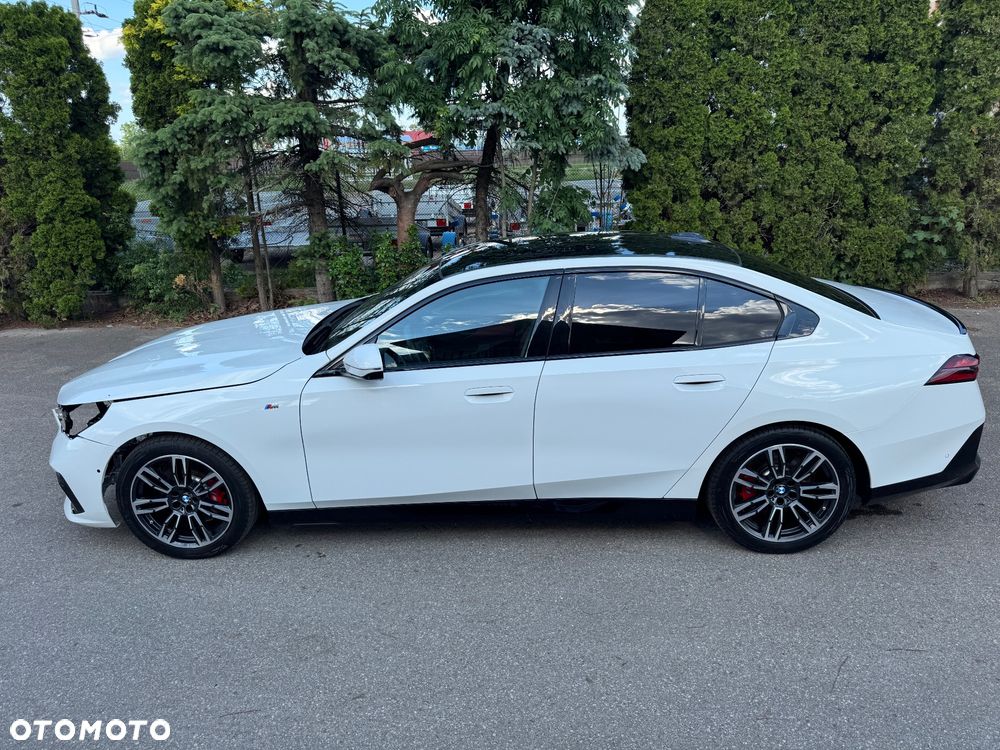 BMW Seria 5 520d xDrive mHEV M Sport - 18