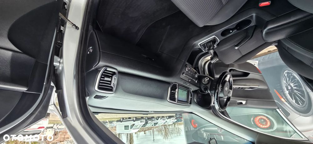 Kia Sportage 1.6 T-GDI AWD VISION - 37