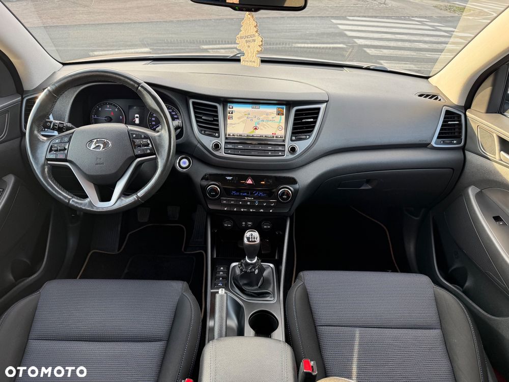 Hyundai Tucson 1.7 CRDI BlueDrive TourdePologne 2WD - 8