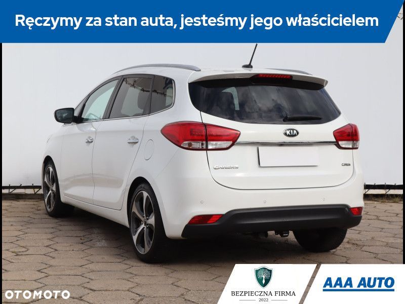 Kia Carens - 5